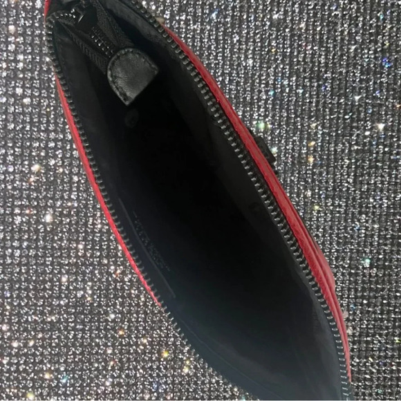 Rudsak bag pouch quilted metallic red shiny black Canadian heritage makeup purse - Picture 9 of 11